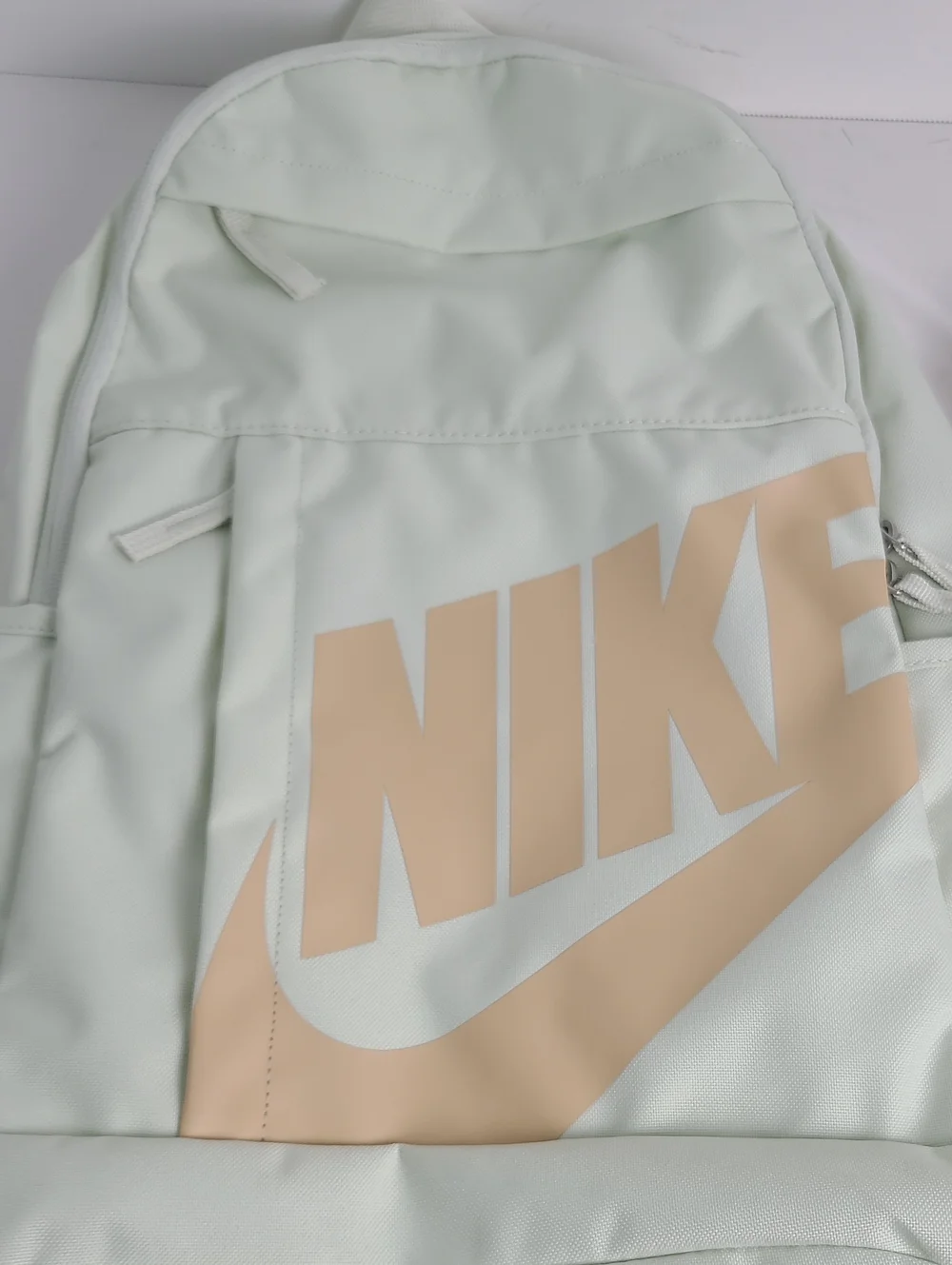 Nike nwt mulriple